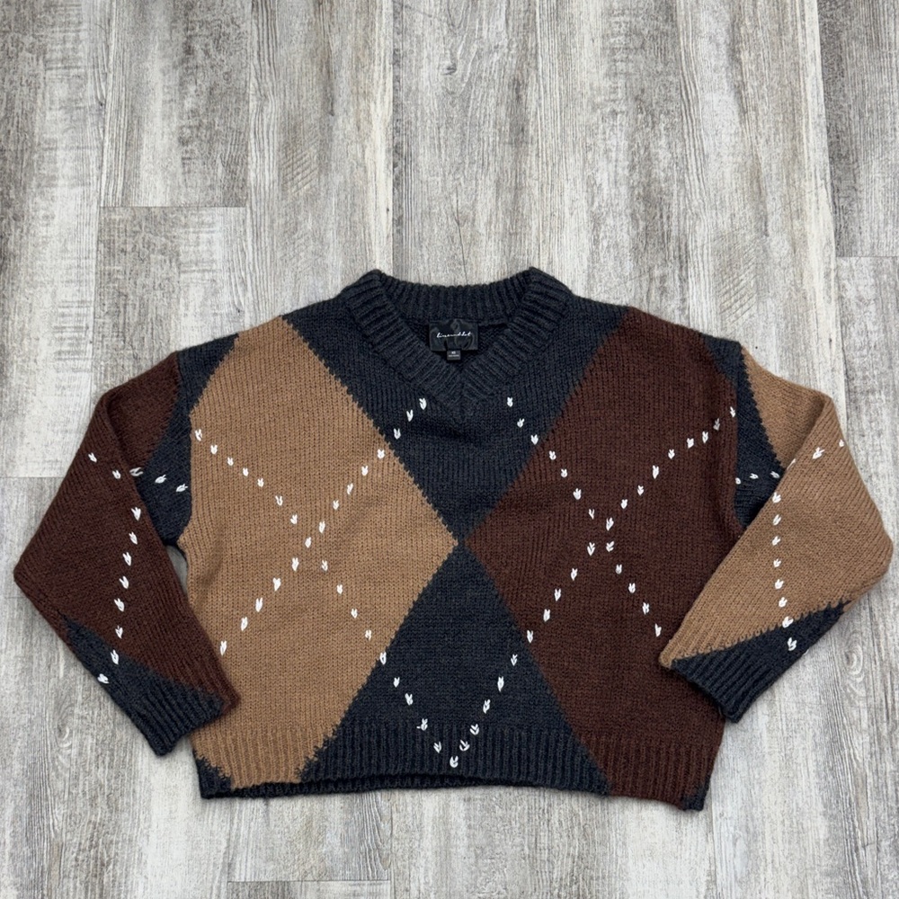 Women’s Argyle Sweater - Black and Brown